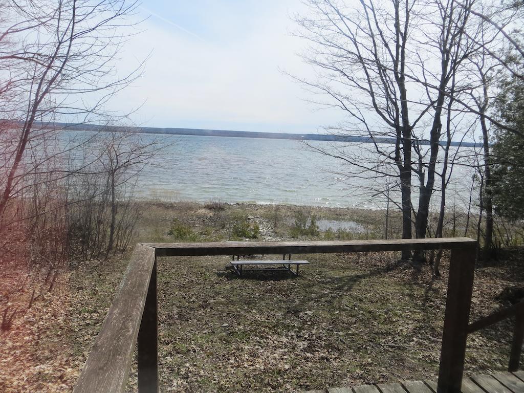 Gore Bay Lake Wolsey Cabins酒店 外观 照片